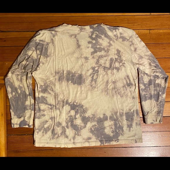 Bleach dyed men’s Henley long sleeve tee! - Picture 5 of 6